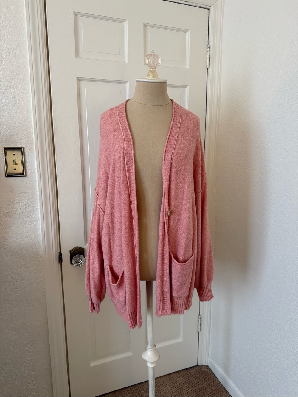 American Eagle Outfitters Dusty Pink Open-Front Cardigan